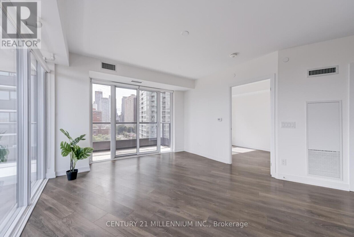 Photo principale - 159-159 Wellesley St E