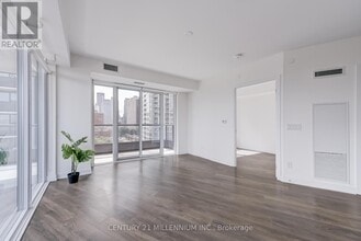 Building Photo - 159 Wellesley St E