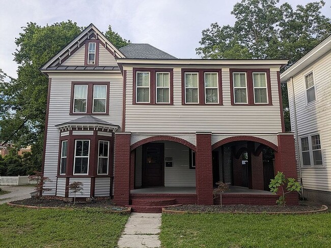 Building Photo - 1208 National Ave