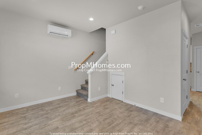 Foto del edificio - Modern Two Bedroom Home in Mt. Tabor!