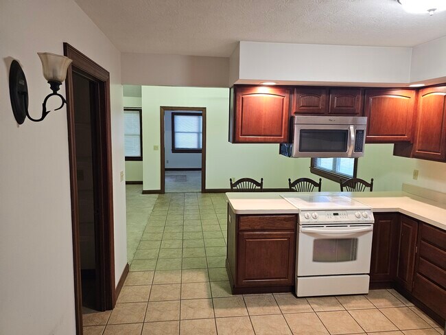Foto del edificio - 2380 Willow Rd