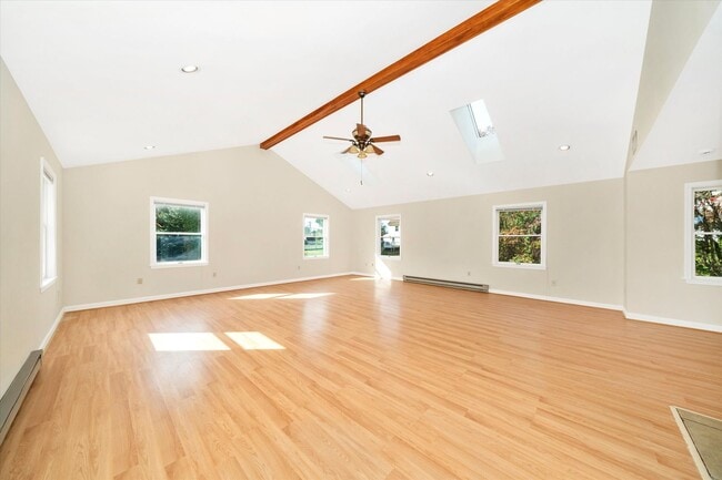 Foto del edificio - New Market Rental