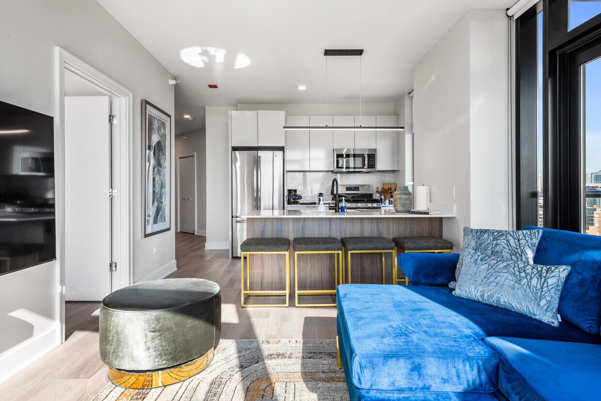 Foto principal - 1125 W Van Buren St