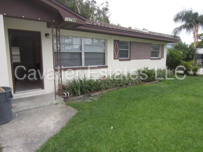 Primary Photo - 10798 124th Ave