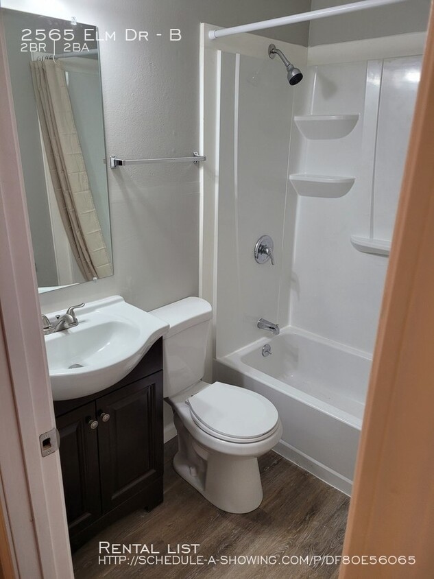 Foto principal - 2565 Elm Dr