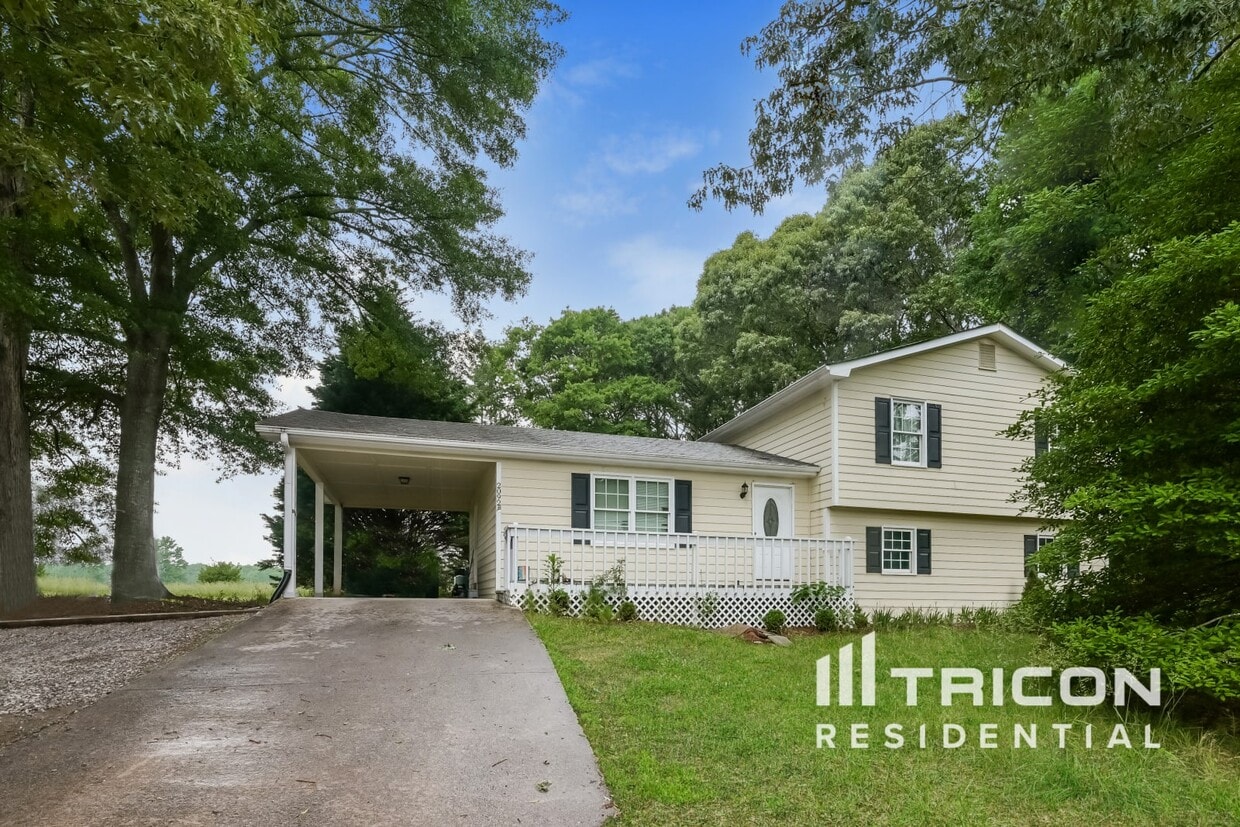 Foto principal - 2092 Brooks Rd SE
