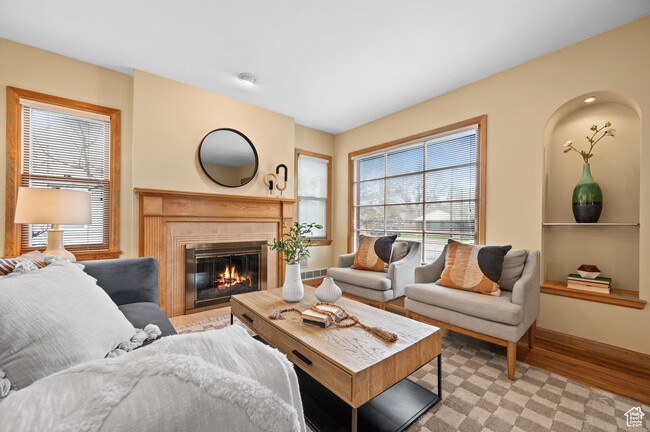 Upstairs Living Room - 2792 S Imperial St