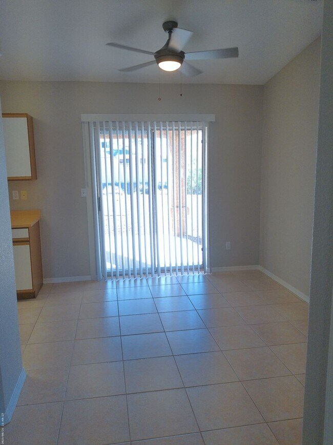 Building Photo - Charming Newly Renovated 2 bed/2 Bath Rental Long Term