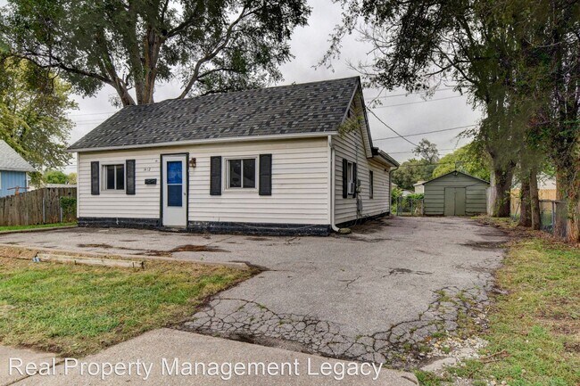 Foto del edificio - 3 br, 1 bath House - 1412 Avenue C