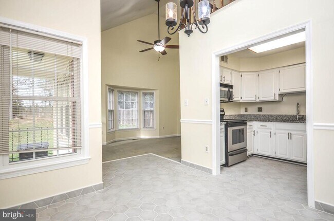 Foto del edificio - 9440 William Kirk Ln