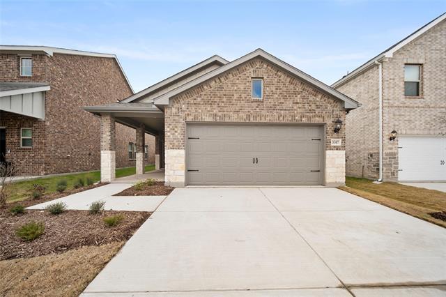Primary Photo - 3307 Celestial Ln