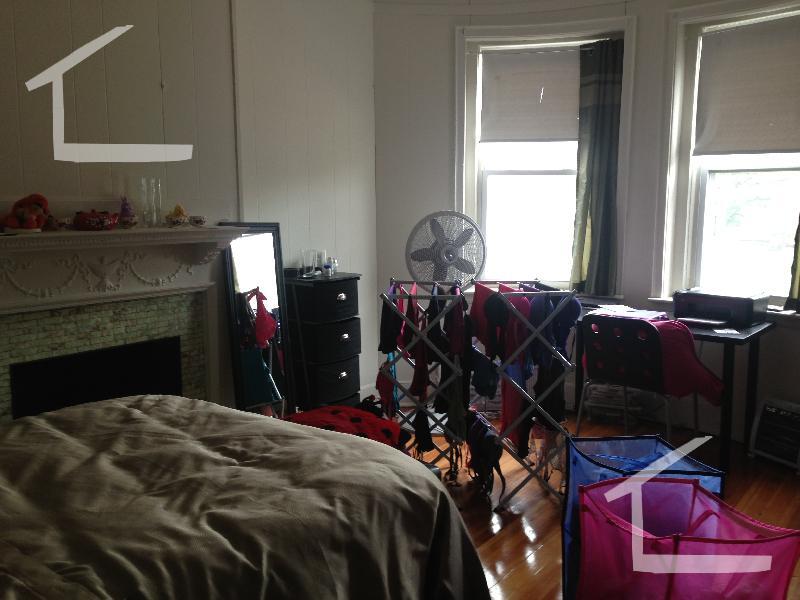 Primary Photo - 1375 Commonwealth Ave