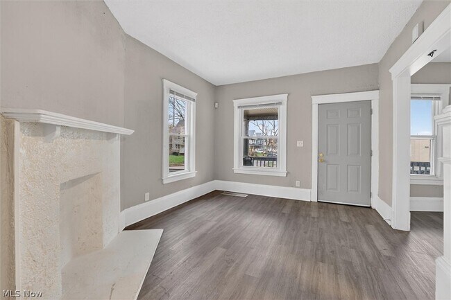 Foto del edificio - 11404 Orville Ave