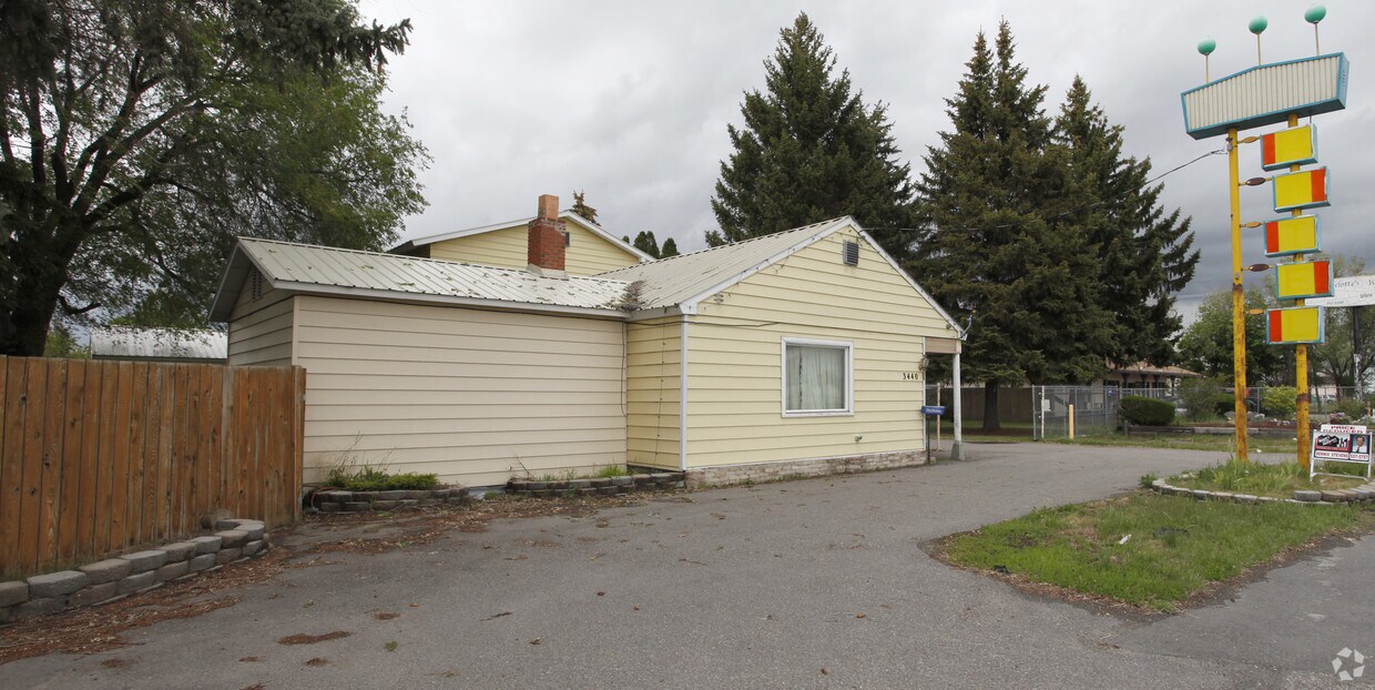 Building Photo - 3440 S Yellowstone Hwy