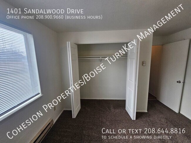 Building Photo - Newly Remodeled 2 beedroom