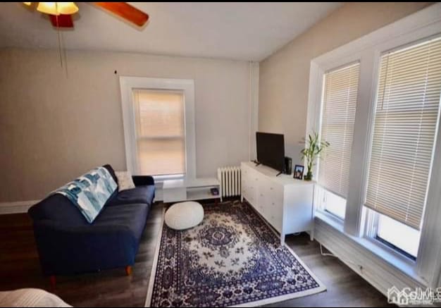 Primary Photo - 405 N Washington Ave
