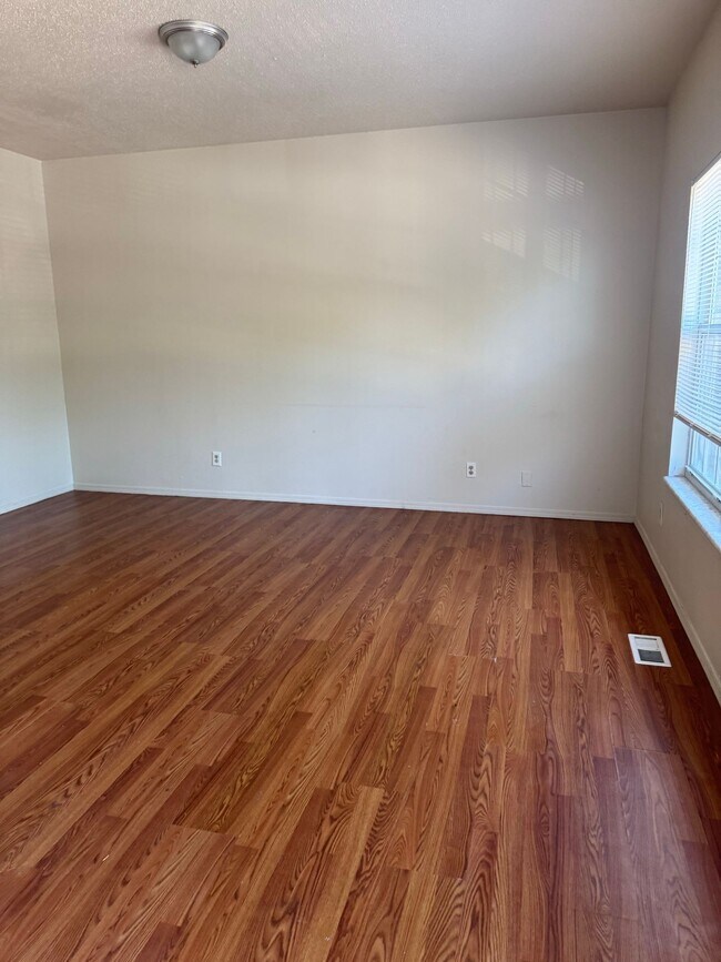 Foto del edificio - 1017 Westward Trails Dr