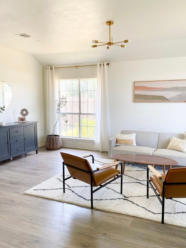 Front room - 4803 Brompton Ln