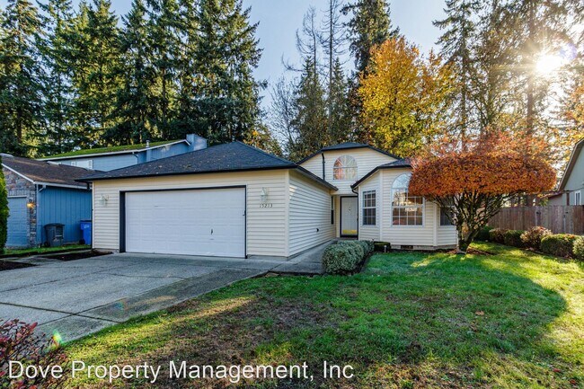 Building Photo - 3 br, 2 bath House - 15213 NE 44th Street