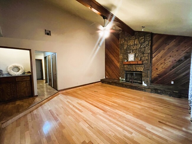 Building Photo - 5408 Embers