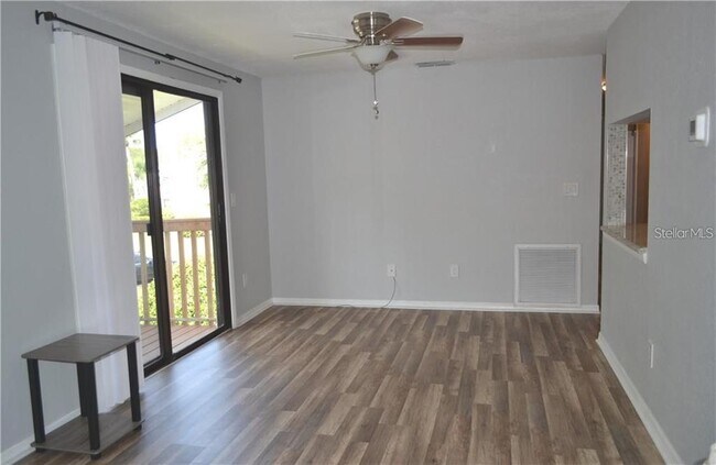 Building Photo - 137 Hunter Lake Dr