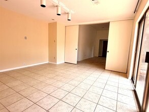 Building Photo - 7718 Moondance Ln