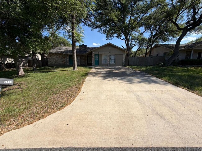 Foto del edificio - 9405 Newberry Dr