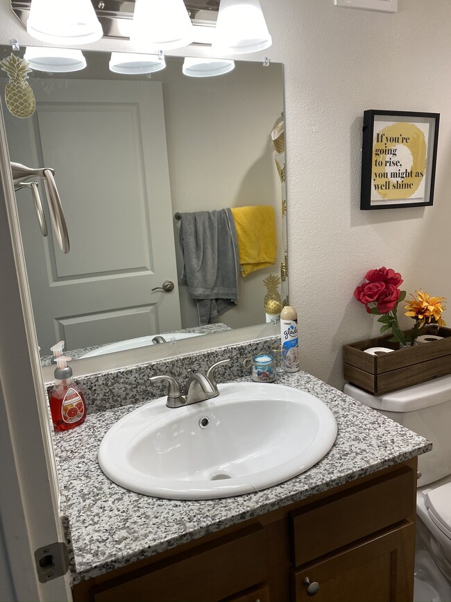 In room bathroom - 240 Onley Rd