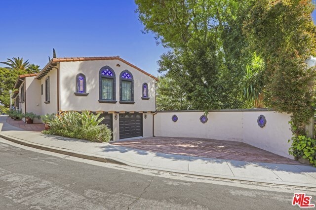 Foto del edificio - 3656 Lowry Rd