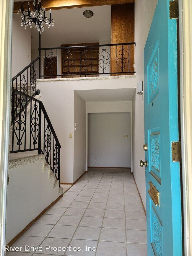Foto del edificio - 4 br, 2.5 bath House - 3355 San Fernando C...