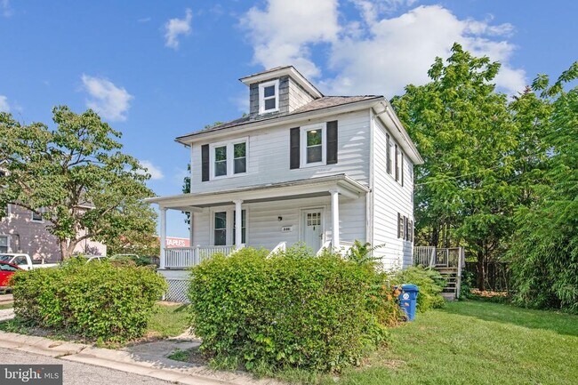 Building Photo - 508 Cording Ave