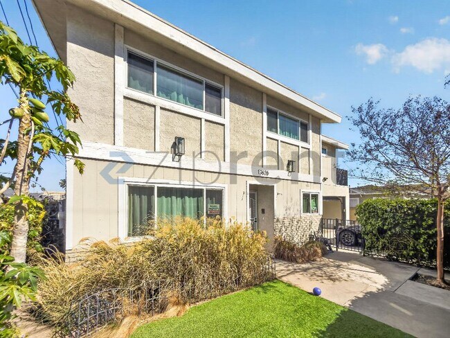 Foto del edificio - 13626 Cerise Ave