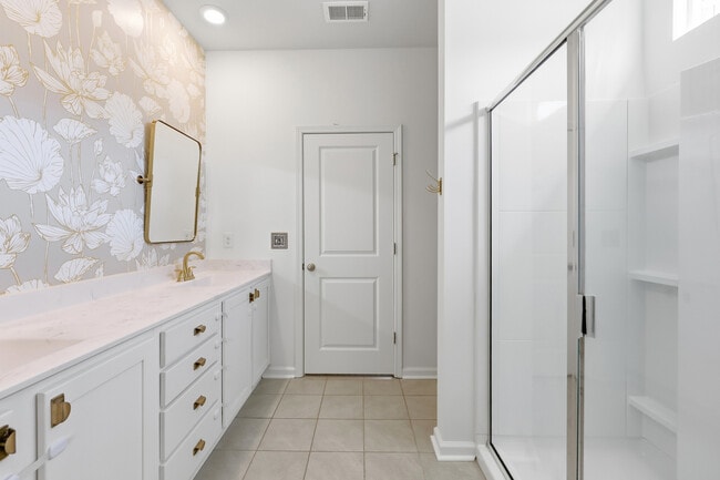 Building Photo - 2219 Blackthorn Dr