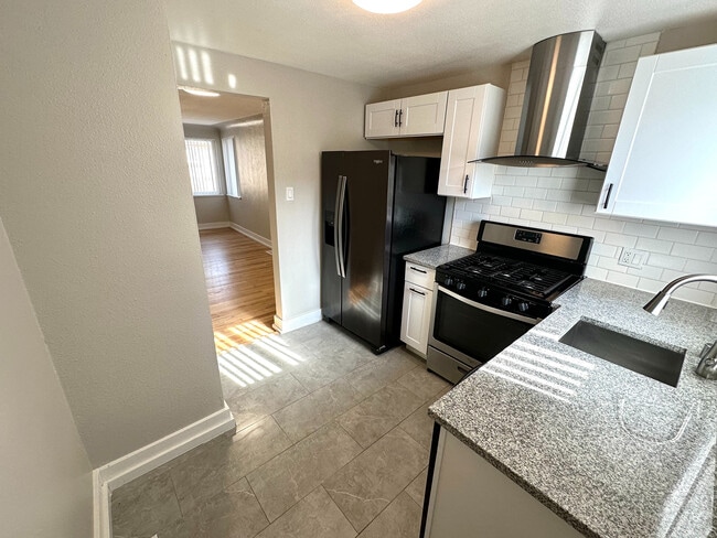 Kitchen - Flats at 16th