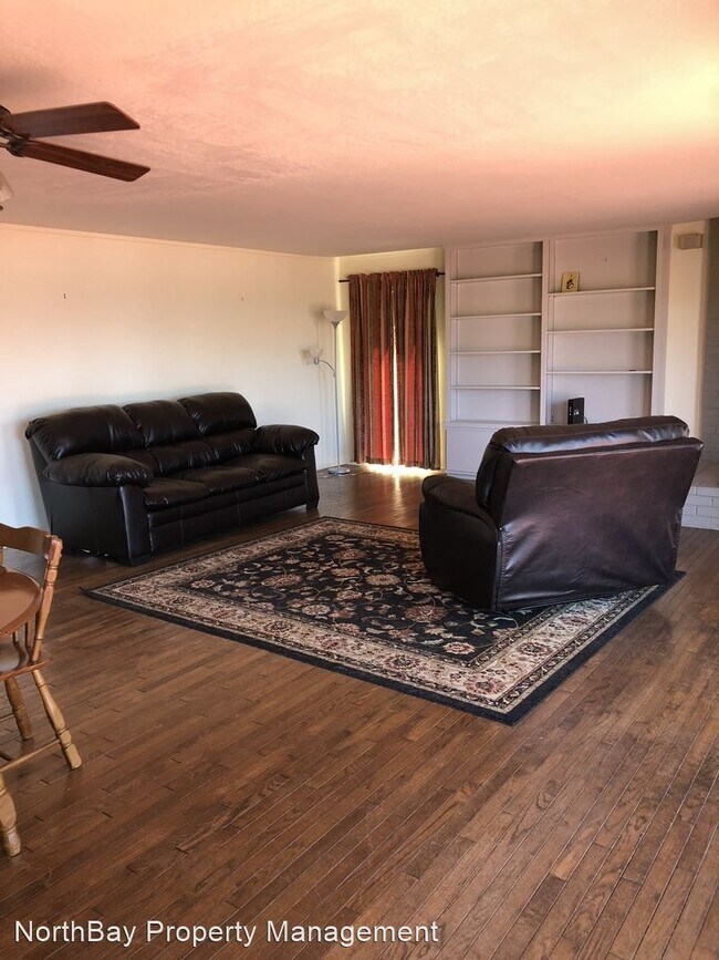 Building Photo - 3 br, 2 bath House - 5550 Pepperwood Rd