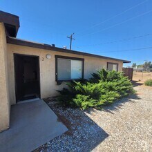 Building Photo - 15430 Straight Arrow Rd