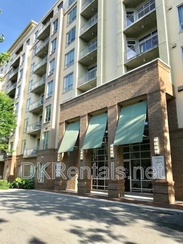 Foto del edificio - 711 Cosmopolitan Dr NE