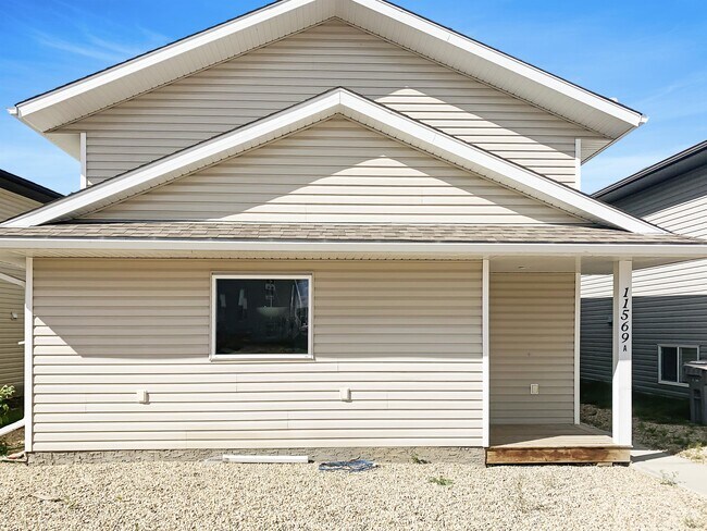Building Photo - 11569 A-115677 77 Ave