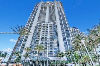 Building Photo - 18101 Collins Ave