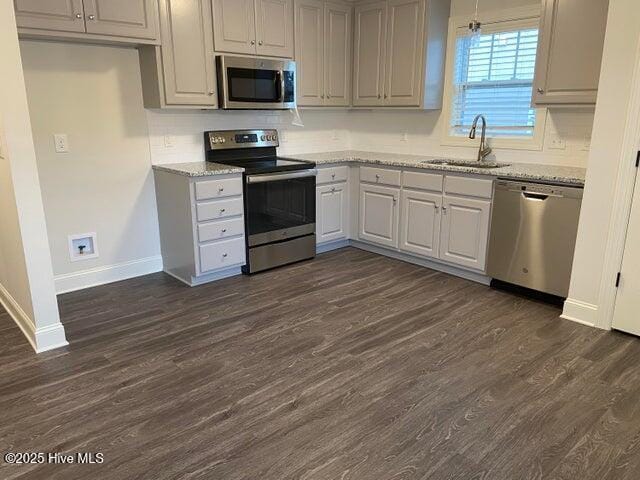 Building Photo - 3904 Pensacola Dr