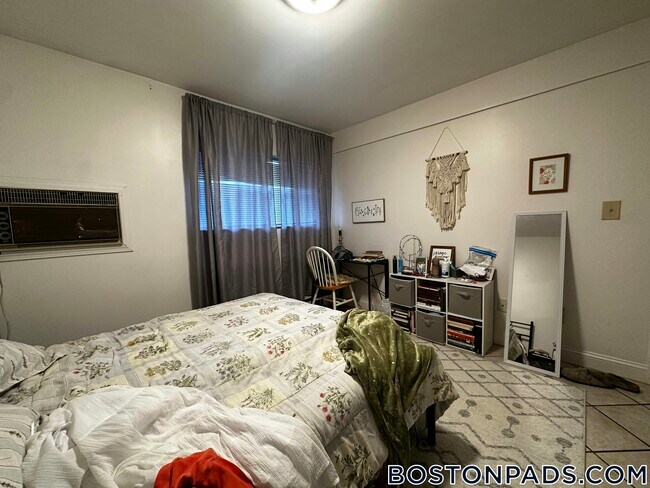 Foto del edificio - 140 Kenrick St