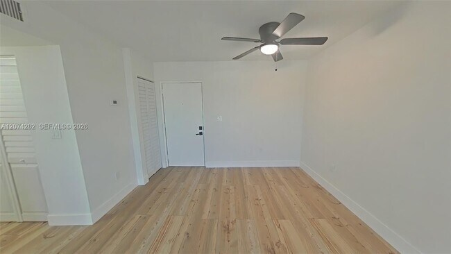 Foto del edificio - 9431 SW 4th St