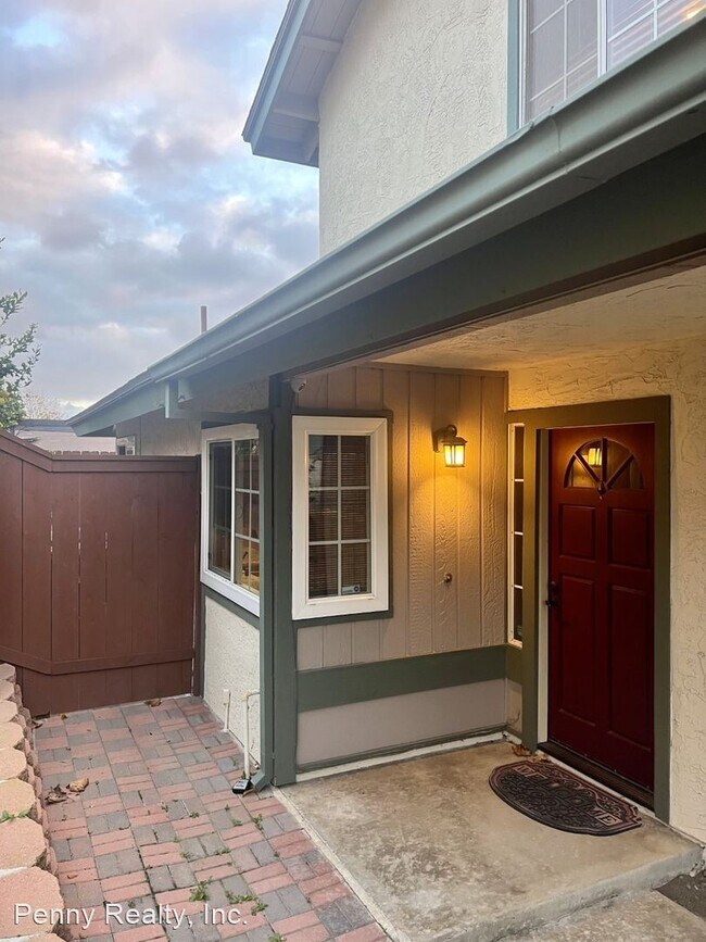Building Photo - 3 br, 2.5 bath House - 8059 Mission Vista ...