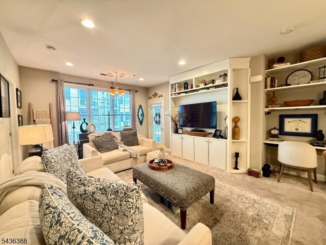 Building Photo - 6209 Brookhaven Court