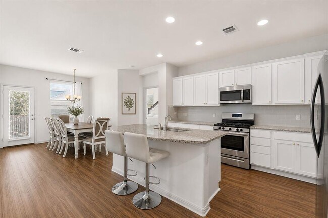 Building Photo - 18217 Cercina Trl