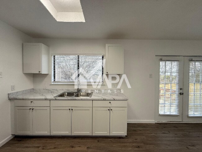 Building Photo - 7533 Foss Meadows