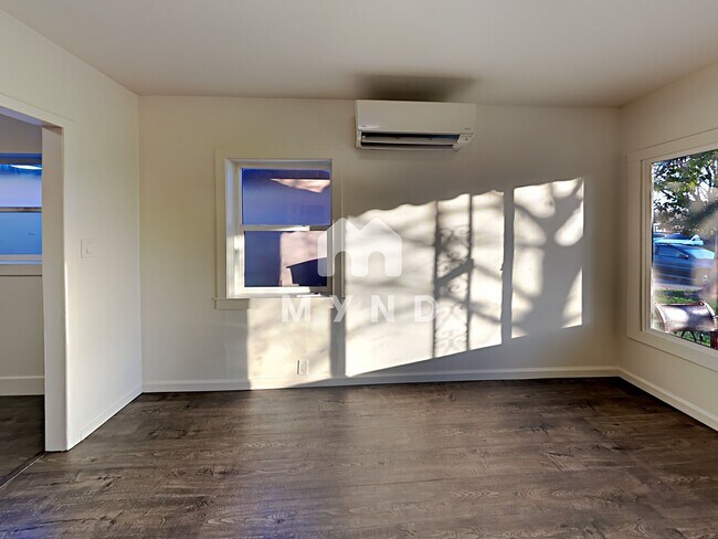 Foto del edificio - 4700 65th St