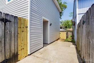 Building Photo - 6908 Weatherwood Pl