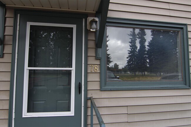 Foto del edificio - 78 Dunbar Ave