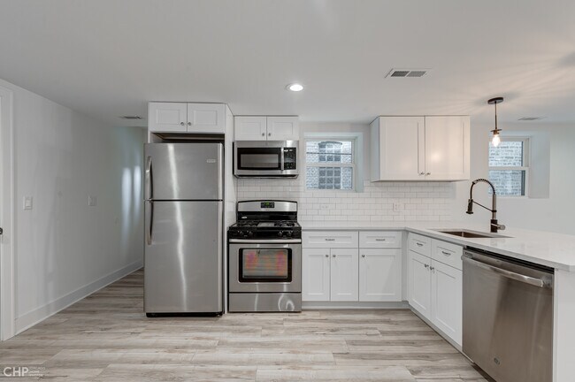 Foto del edificio - 4113 N Ashland Ave